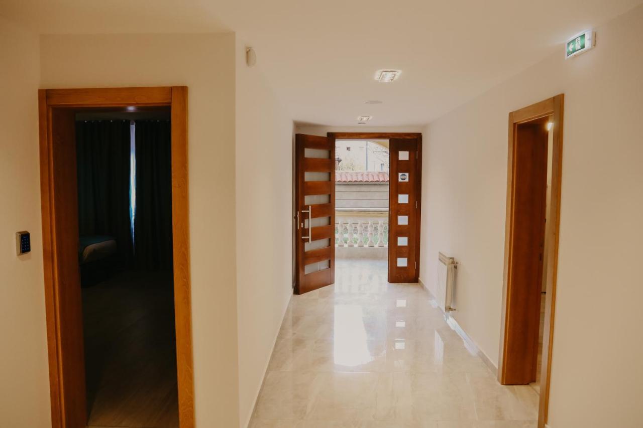 Aparthotel Saray&App SJJ Exterior foto